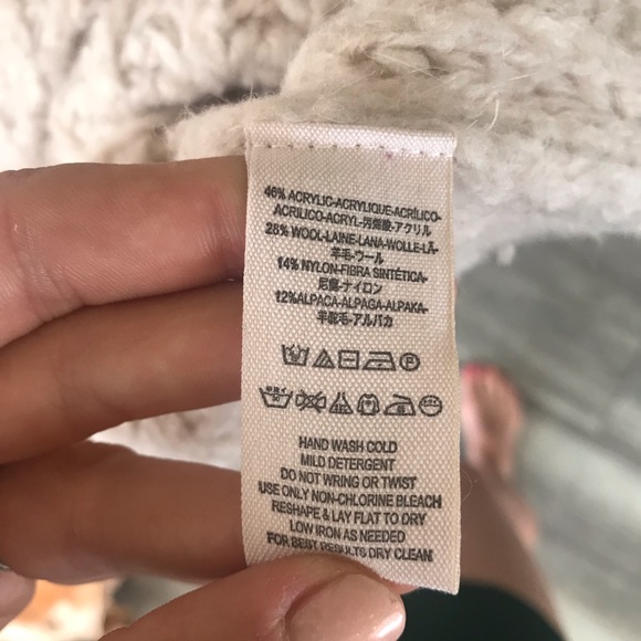 SOLD — FREE PEOPLE Pearl Fluffy Fox Sweater - Picture 4 of 8